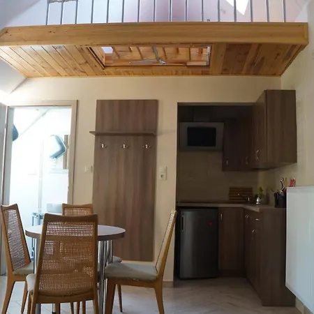 Çiftlik konaklama ,, Pod Debem