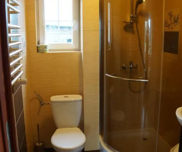 בית חווה ,, Pod Debem